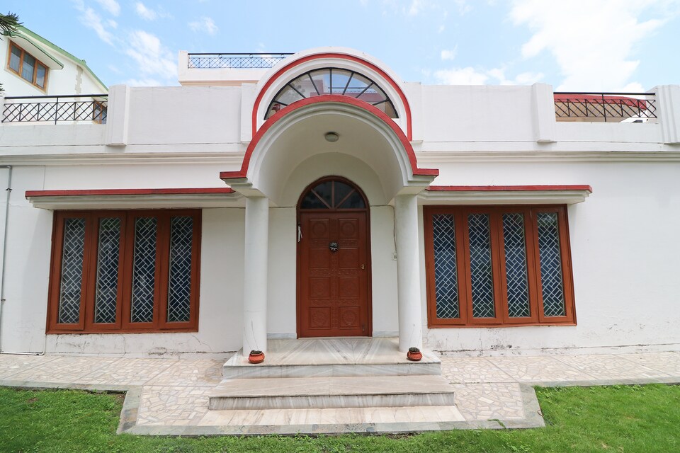 OYO Home 16039 Spacious 2BHK, Rajpur Road Dehradun, Dehradun