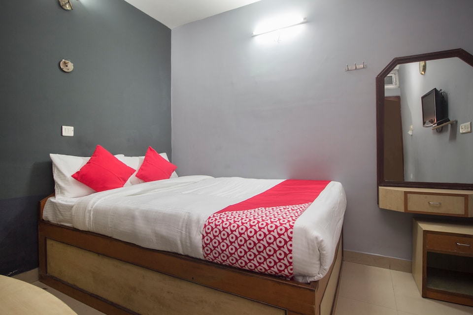 Hotel O Golden Moments, Hong Kong Market Area Siliguri, Siliguri
