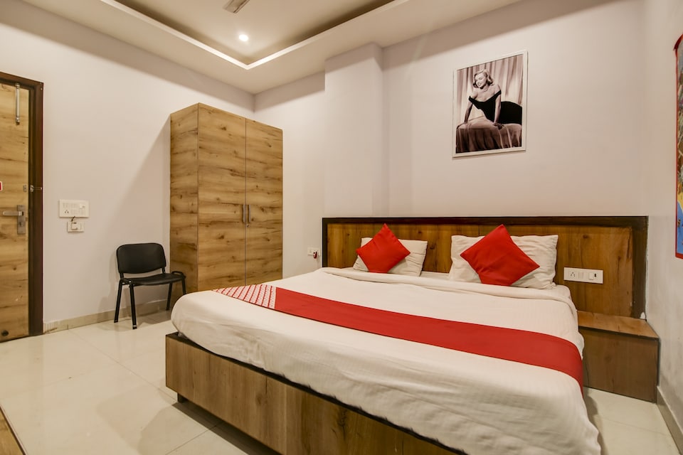 Live as DEL3457, Pitampura - Rohini Delhi, Delhi