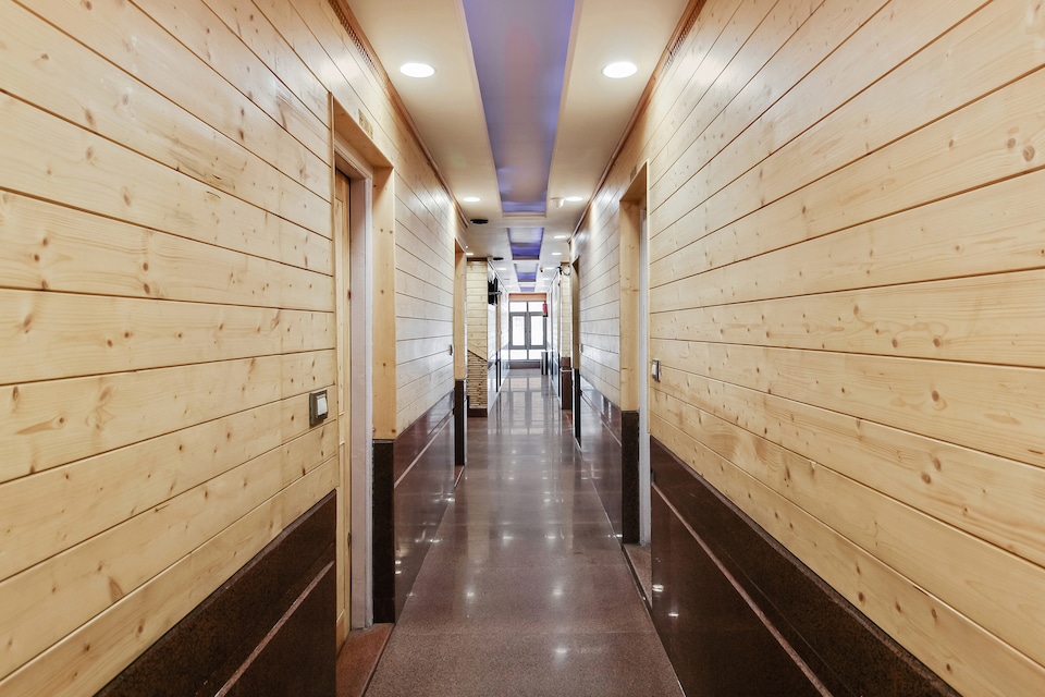 OYO 16066 Chinar Comforts, Lal Chowk Srinagar, Srinagar