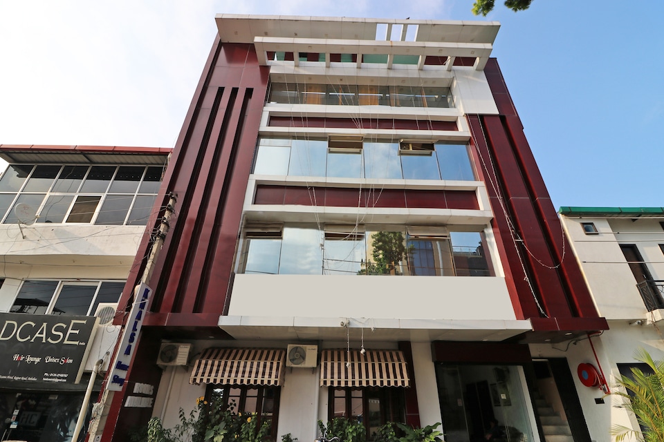 Live on DHN668, Rajpur Road Dehradun, Dehradun