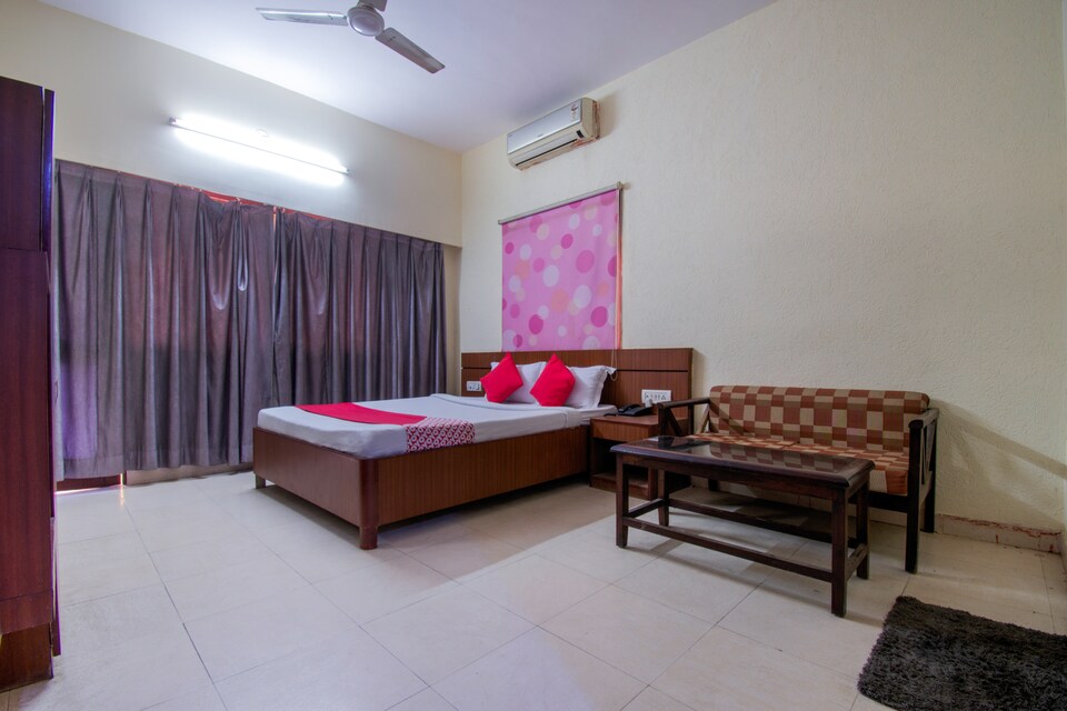 OYO 16075 Aikya Elevens Inn, Income Tax Circle, Patna