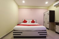 OYO Athidi Grand