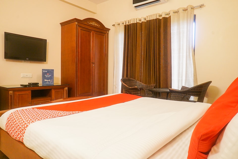 OYO 16084 Mahinder Inn, Panchagani Market Mahabaleshwar, Mahabaleshwar