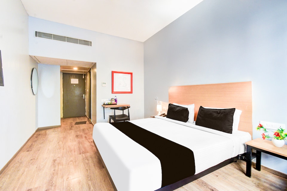 Super Townhouse Lakdikapul, Lakdikapul, Hyderabad