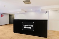 Super Townhouse Lakdikapul