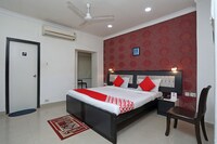 OYO Flagship 16097 Neeranand Ballygunj