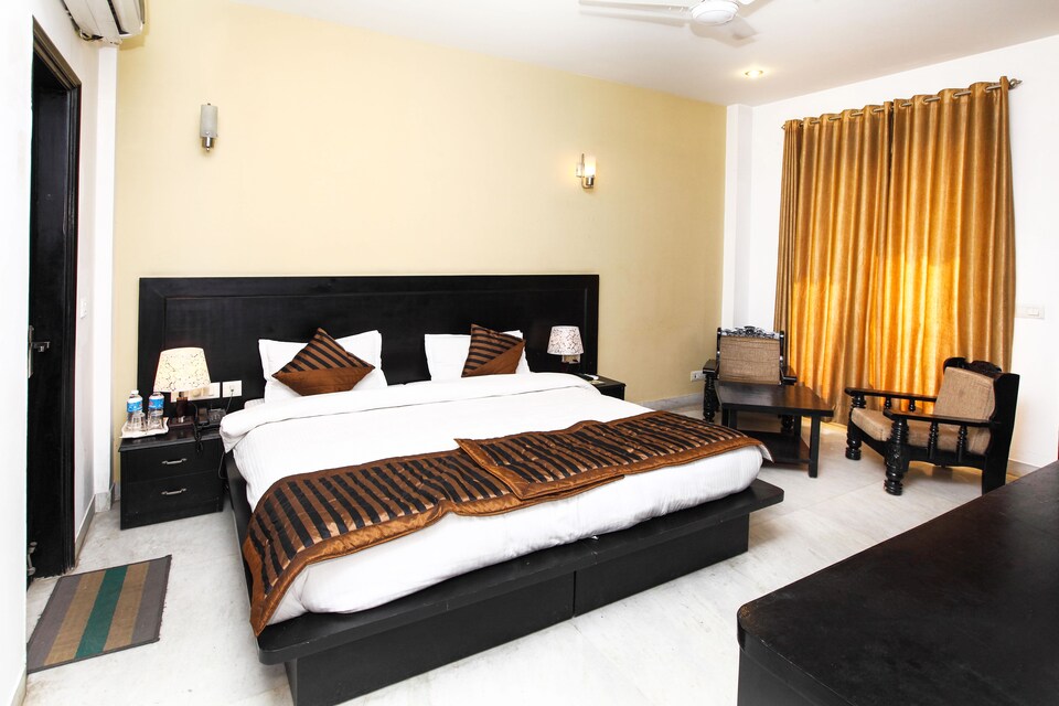 OYO Rooms 069 Akashneem Marg, Cyber City, Gurgaon