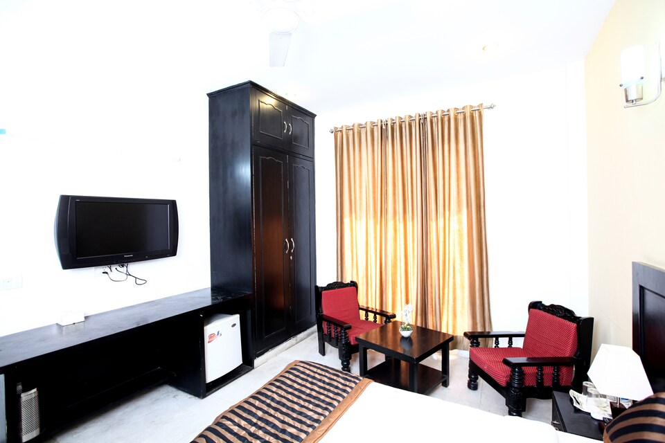 OYO Rooms 069 Akashneem Marg, Cyber City, Gurgaon