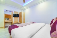 OYO Flagship 16131 Hotel Sky