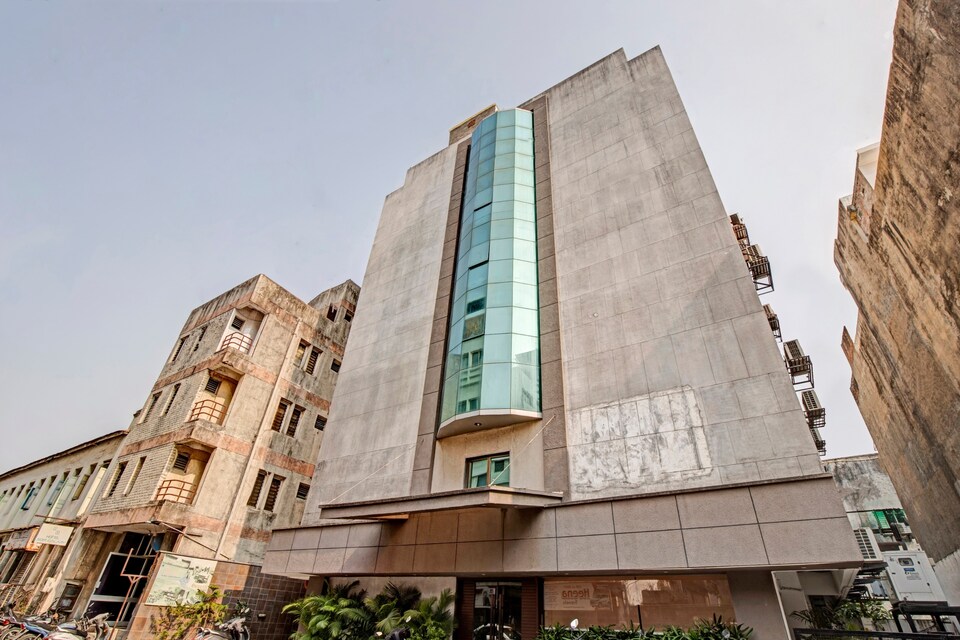 OYO Townhouse 740 Hotel Swastik, Sayajigunj Vadodara, Vadodara