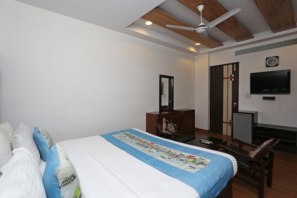 OYO 526 Hotel Asees Inn, Patel Nagar Delhi, Delhi