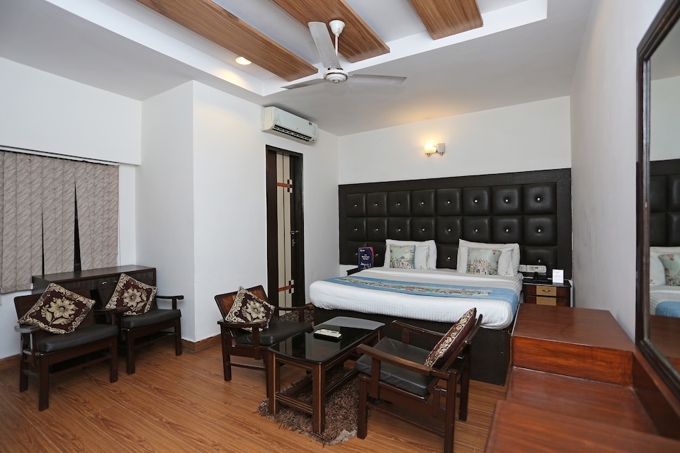 OYO 526 Hotel Asees Inn, Patel Nagar Delhi, Delhi