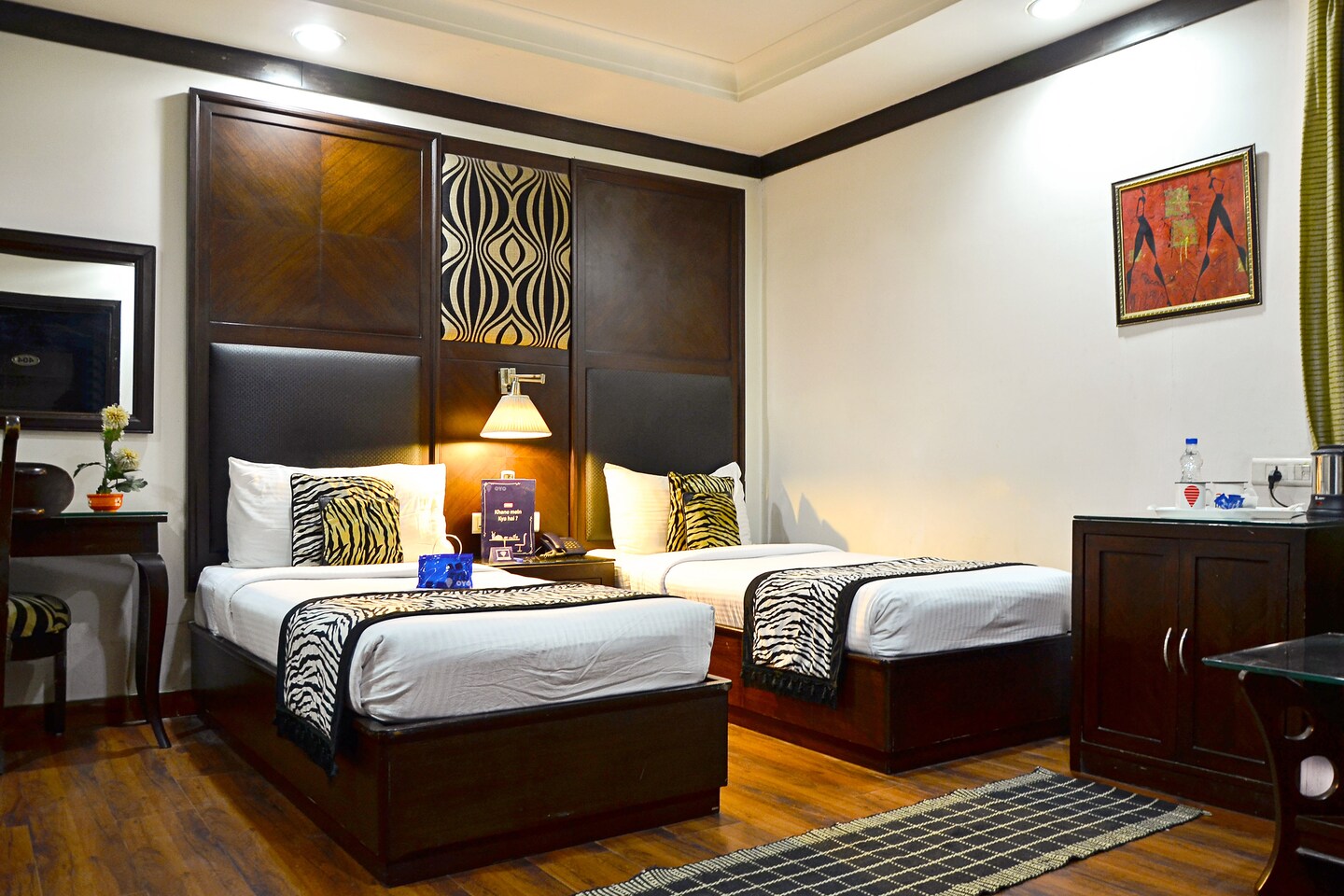 Varun forex bhikaji cama place