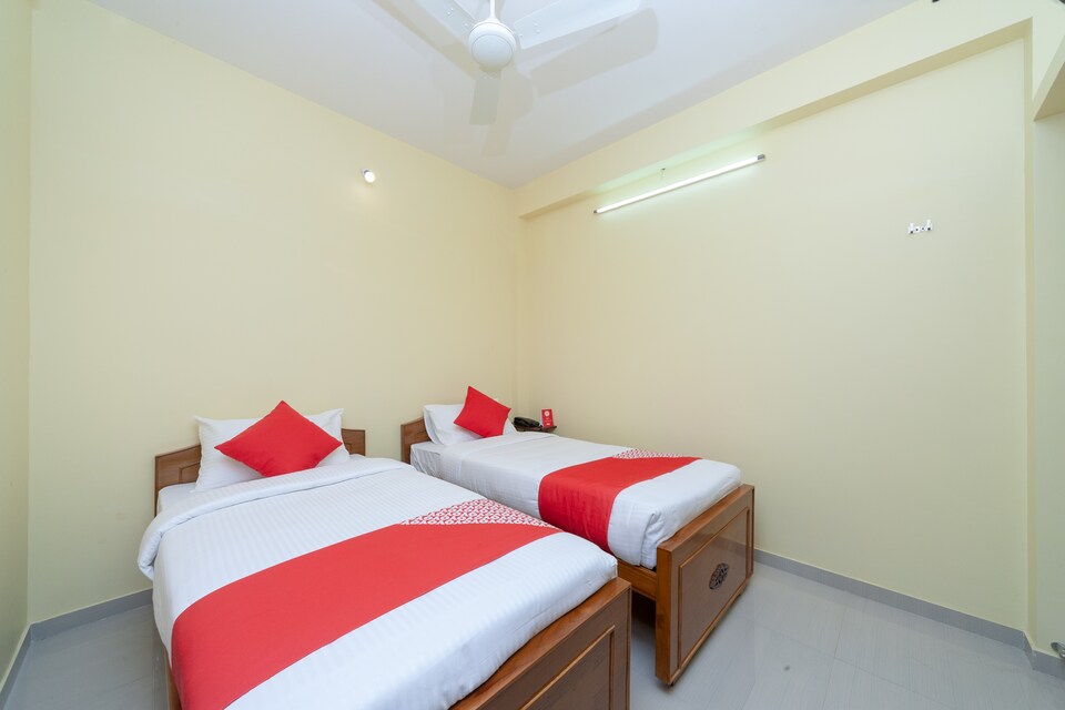 OYO 16346 SS Residency, Gandhipuram Coimbatore, Coimbatore