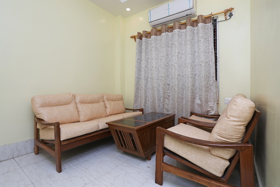 OYO 16820 Ken Guest House, VIP Road Kolkata, Kolkata
