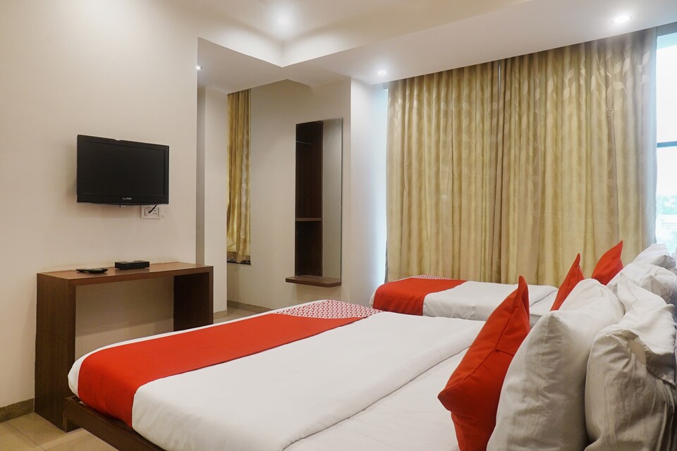 OYO 16354 Hotel Sai Srushti, Shirdi, Shirdi
