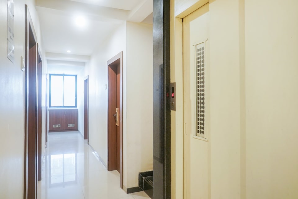 OYO 16354 Hotel Sai Srushti, Shirdi, Shirdi