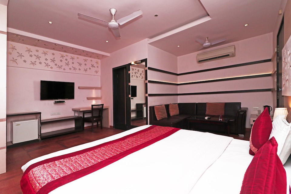 OYO 16364 Jai Jawan, Kanpur City, Kanpur