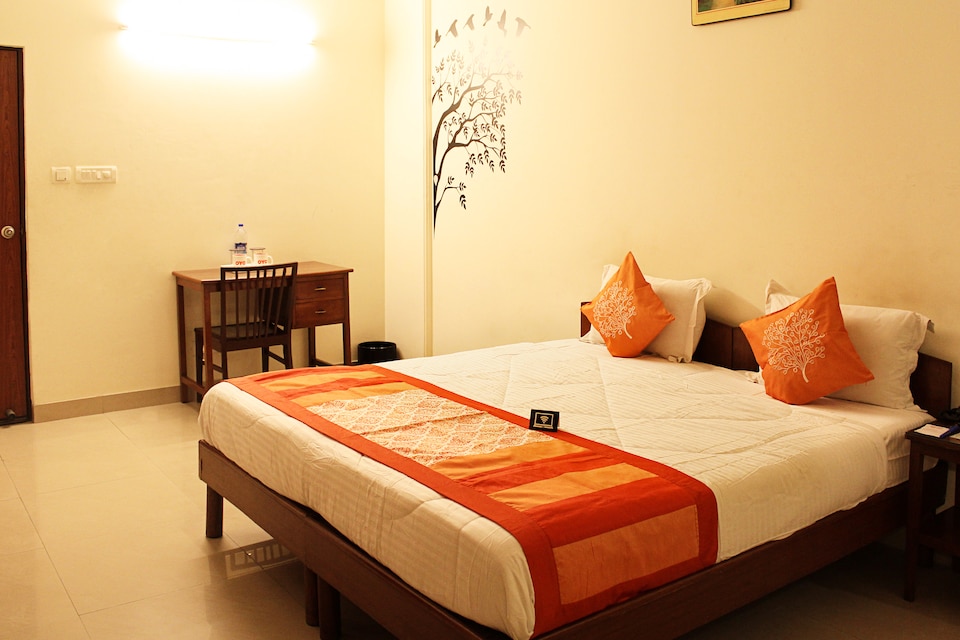 OYO 2744 YWCA International Guest House, Connaught Place Delhi, दिल्ली