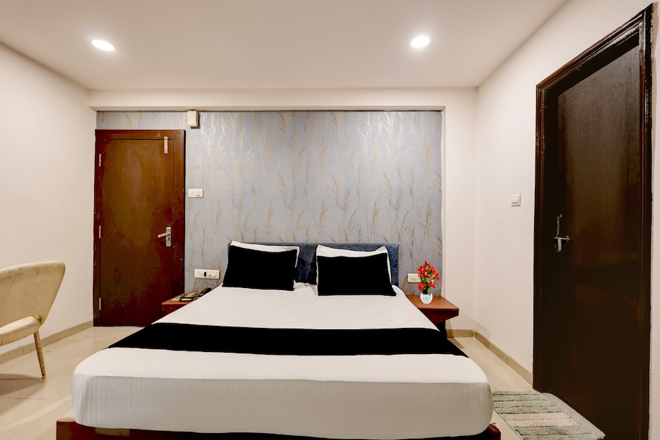 Townhouse Vijay Nagar Formerly Cozy Stay, Vijay Nagar Indore, Indore