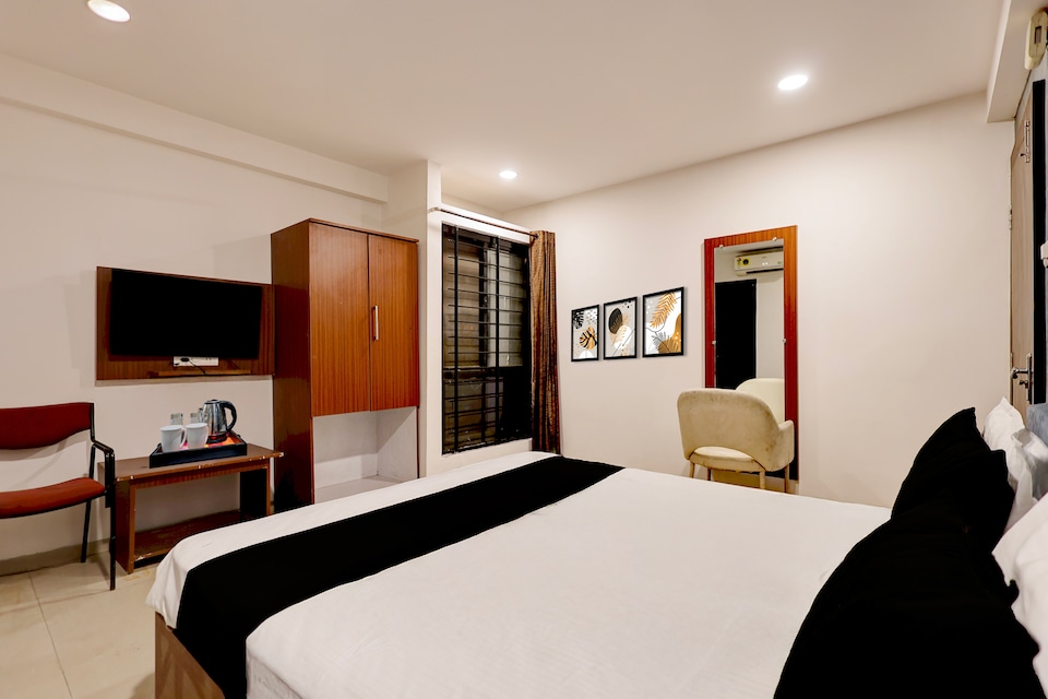 Townhouse Vijay Nagar Formerly Cozy Stay, Vijay Nagar Indore, Indore