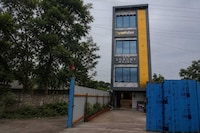 SPOT ON New Luxury Hotel