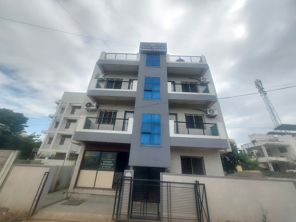 SPOT ON Aura Inn, Beed by pass, Aurangabad