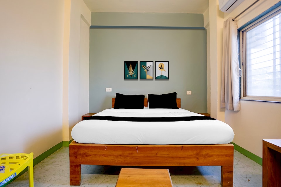 Hotel O Aura Inn, Beed by pass, Aurangabad