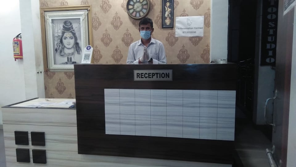 OYO 16393 JMC Blue Inn, radission square, Indore