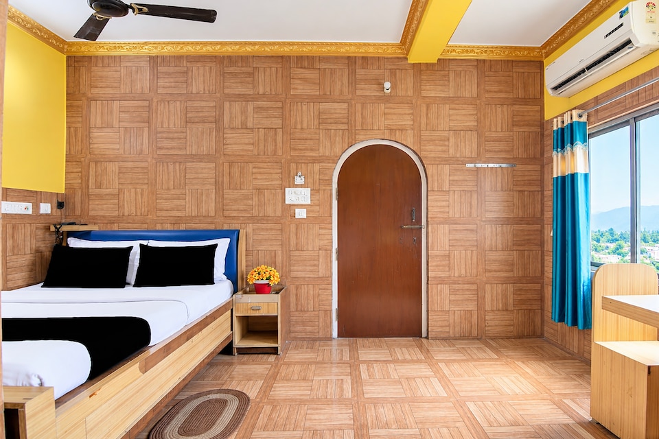 Collection O Airport Crossway Formerly Raj Guest House, VIP Road Kolkata, Kolkata