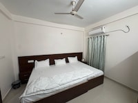 Hotel O Ayodhya Junction Road