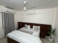 Hotel O Ayodhya Junction Road