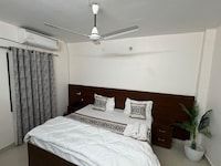 Hotel O Ayodhya Junction Road