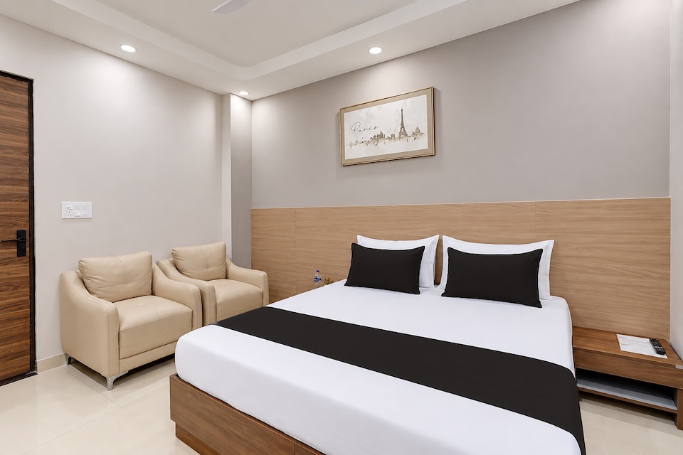 Hotel O VINTAGE VAULTS, Noida City, Noida
