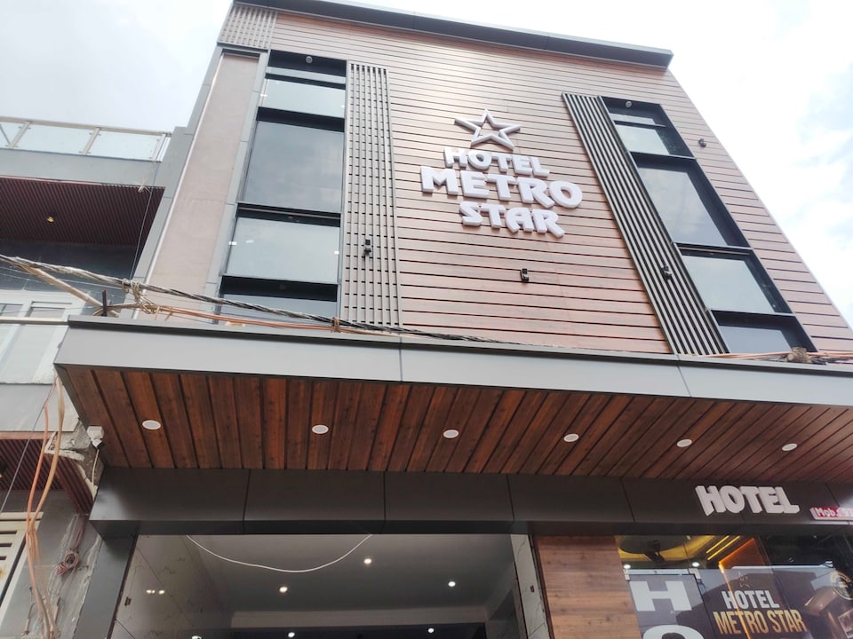 Hotel O Metro Star , Paschim Vihar Delhi, Delhi