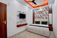 Hotel O Metro Star 