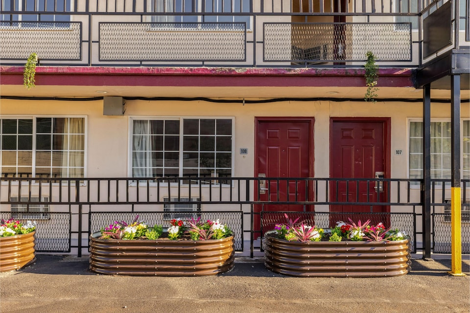 Stonebridge Inn & Suites Gresham, OR - Portland, Gresham OR, Gresham OR