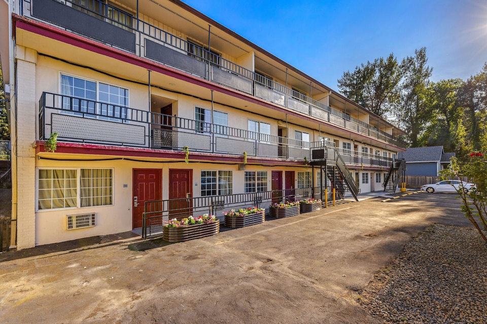 Stonebridge Inn & Suites Gresham, OR - Portland, Gresham OR, Gresham OR