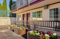 Stonebridge Inn & Suites Gresham, OR - Portland