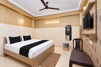 Hotel O The Six