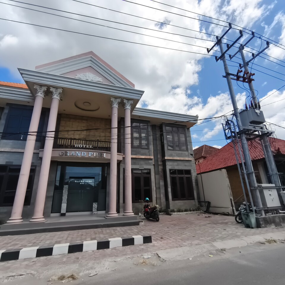 Townhouse Oak Hotel Grand Puri, Klungkung, Bali