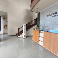 Townhouse Oak Hotel Grand Puri