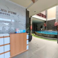 Townhouse Oak Hotel Grand Puri