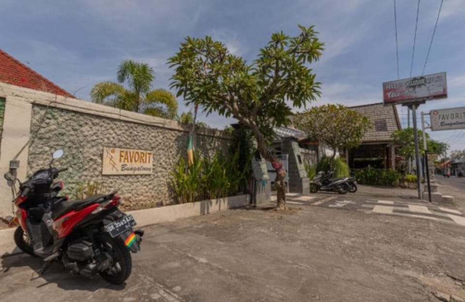 Townhouse Oak Favorit Bungalows, Klungkung, Bali