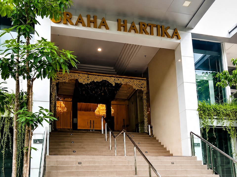 Collection O near RS Hermina Bekasi formerly Hotel Hartika Syariah, Bekasi, Bekasi