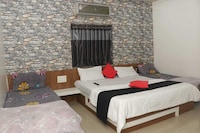Hotel O  maldhari hotel