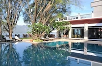 Lakeside Resort Kanchanaburi by DanCenter