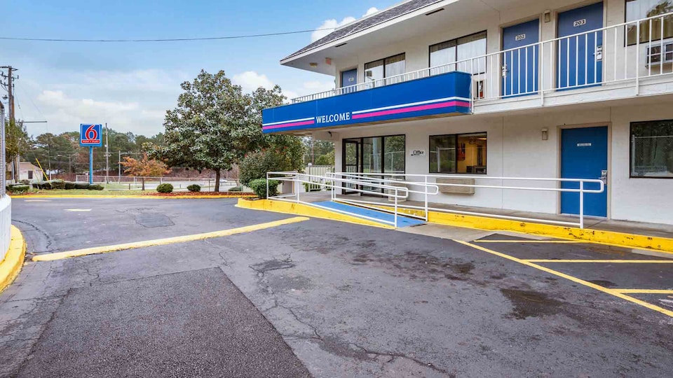 Studio 6 Bessemer, AL - Birmingham, Bessemer, AL, Bessemer, AL