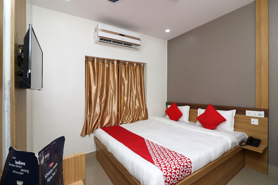 OYO 16418 Anupama Hospitality, Gariahat Kolkata, Kolkata